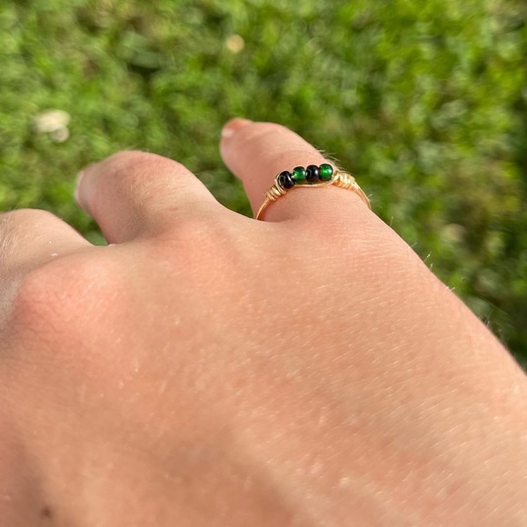 Mantis inspired ring - Picture 3 of 4
